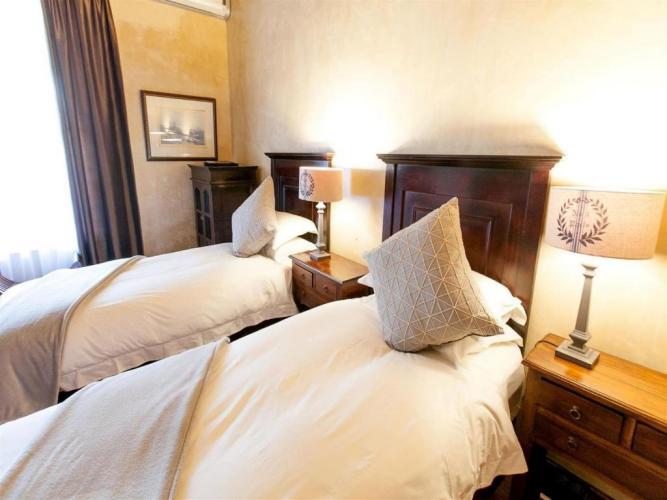 Old House Lodge Beaufort West Bilik gambar