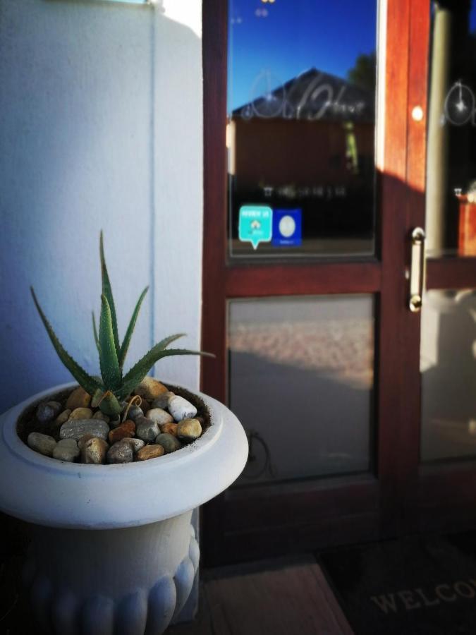Old House Lodge Beaufort West Luaran gambar
