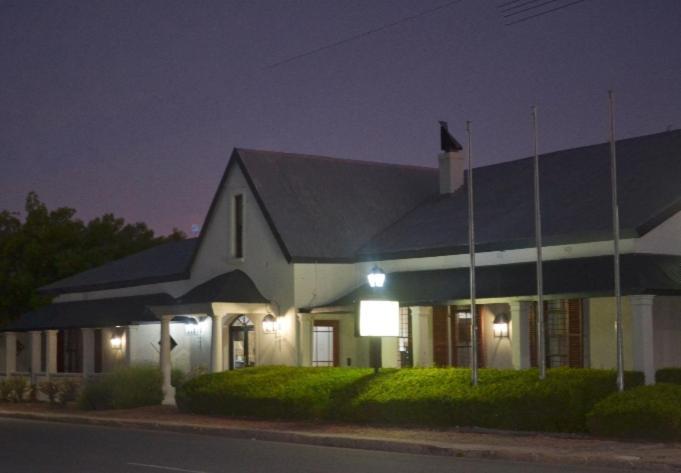 Old House Lodge Beaufort West Luaran gambar